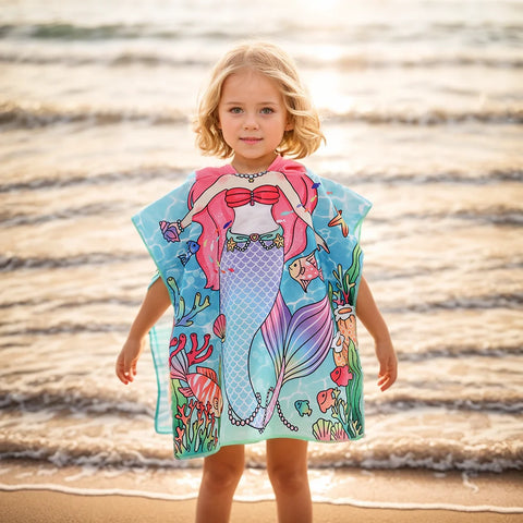 1 CHILDREN'S Hooded Bathrobe, Animal Play, CHILDREN'S Bath Towel, Beach Towel, Go out with a CHILDREN'S Cape