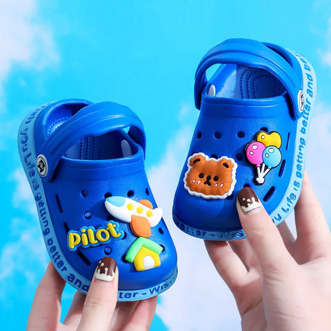 Children Slippers Playful Cartoon Kids Clog Shoes with Holes for Summer Girls and Boys Soft-Soled Non-Slip Indoor Slippers New