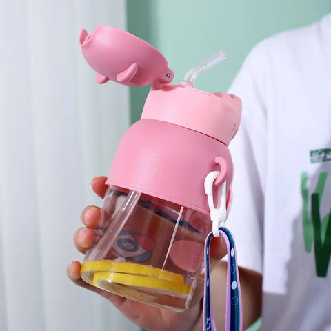 600MLCartoon Children's Summer Water Bottle Kawaii Straw Bottle Boys and Girls Drinking Water Cup Students Portable Water Bottle