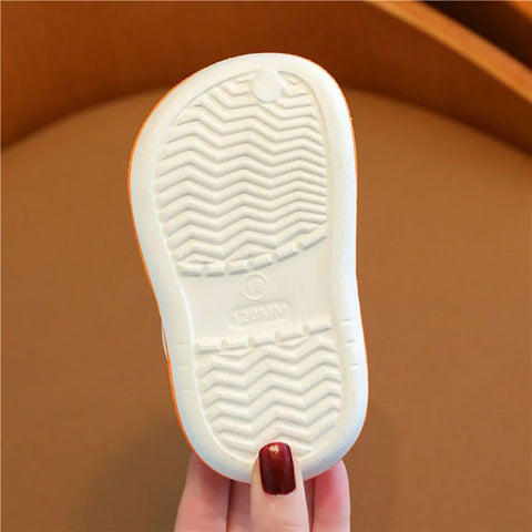 Children Slippers Playful Cartoon Kids Clog Shoes with Holes for Summer Girls and Boys Soft-Soled Non-Slip Indoor Slippers New
