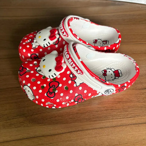 In Stock kawaii Hello Kitty Sanrio Hole Sandals Slippers Sandals Kawaii Eva Anime Home Beach Shoes Summer Slippers For Adult Kid