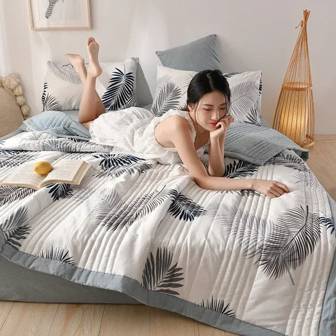 Quilted Spring Summer Quilt Queen Size Soft Comfortable Quilts Machine Washable Single Double Blanket for Bed Comforter 150x200