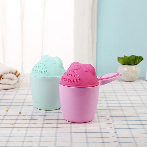 Cute Cartoon Baby Bath Caps Toddle Shampoo Cup Children Bathing Bailer Baby Shower Spoons Child Washing Hair Cup Kids Bath Tool