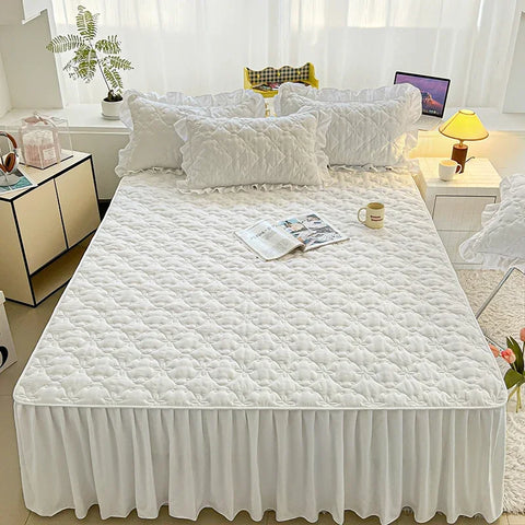 Sumptuous Solid Bed Skirt - High-Weight Water-Washed Quilted, 45cm Hem, Luxurious Touch for a Sophisticated Bedroom